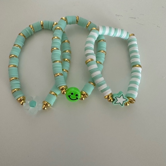 Bracelets - Picture 6 of 8